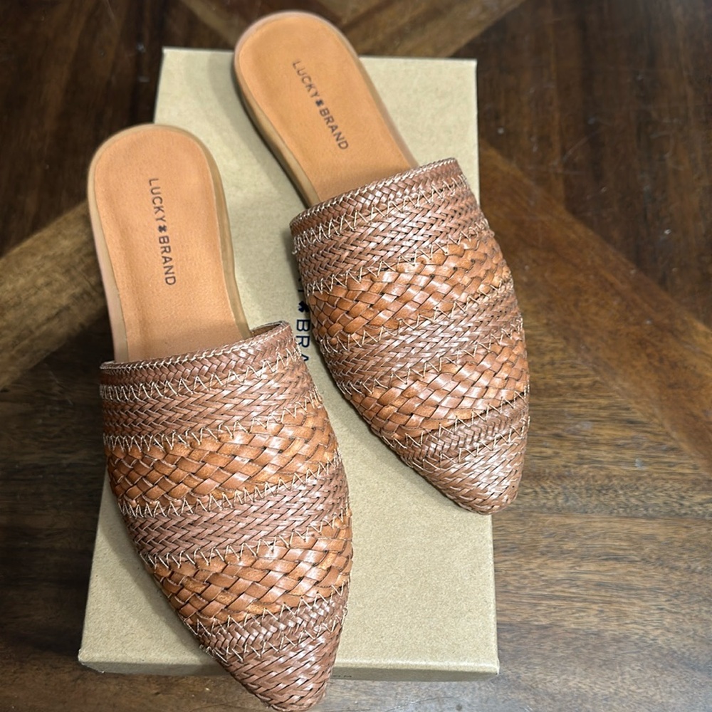 LUCKY BRAND